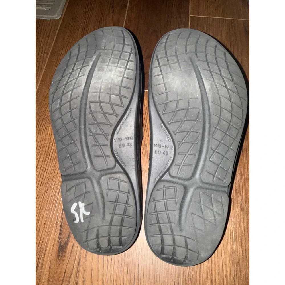 Oofos OOahh Sport Recovery Slides Black Mens 10 Womens 12 EU 43 Sandals